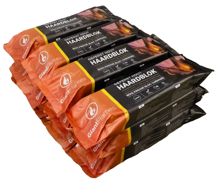 Blocs de Bois de Cheminée FSC Giant Flames - Pack 12 x 700g (8.4 kg) Bio-Cire Longue Durée